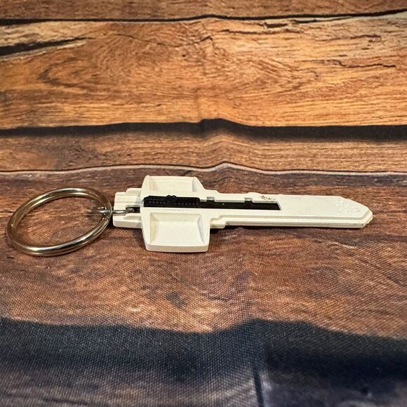Daffron Data Solutions Key Razor Blade Keychain Vintage Utility Industry - Picture 3 of 8